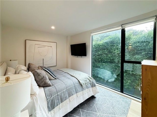 9844 Wanda Park, Beverly Hills, CA 90210