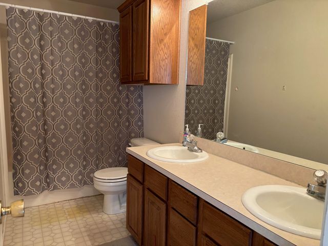 1502 Culpepper Avenue, Wilson, TX 79381