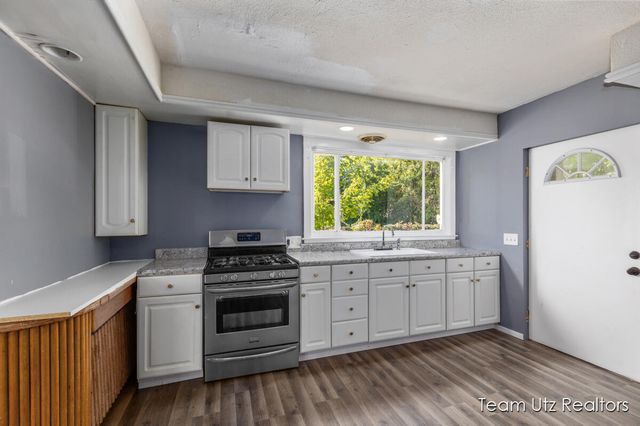 917 Jefferson Avenue, Grand Rapids, MI 49507