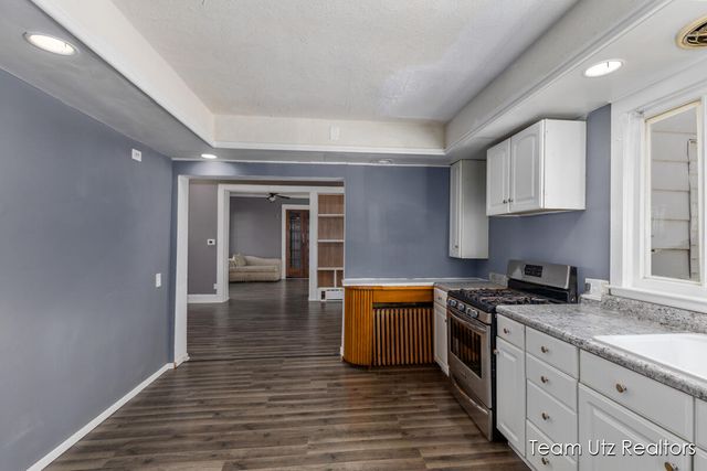917 Jefferson Avenue, Grand Rapids, MI 49507