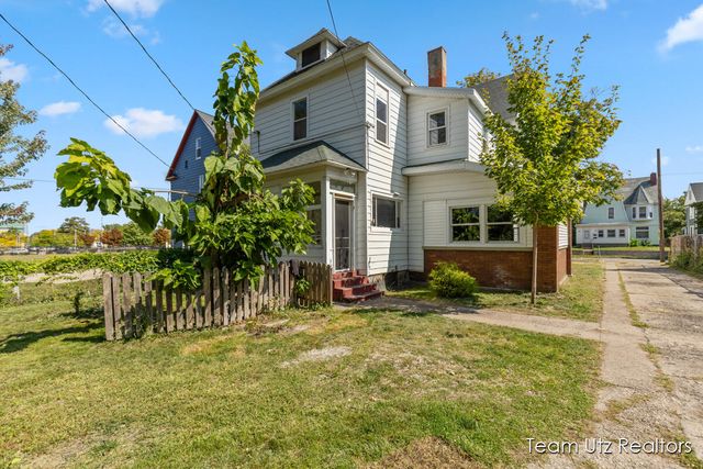 917 Jefferson Avenue, Grand Rapids, MI 49507