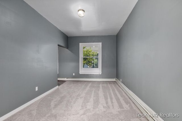 917 Jefferson Avenue, Grand Rapids, MI 49507