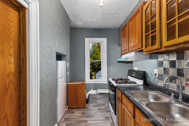 917 Jefferson Avenue, Grand Rapids, MI 49507