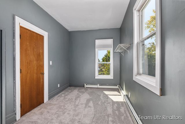 917 Jefferson Avenue, Grand Rapids, MI 49507