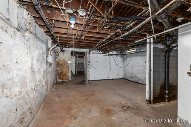 917 Jefferson Avenue, Grand Rapids, MI 49507