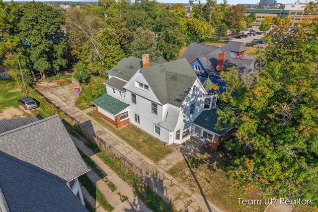 917 Jefferson Avenue, Grand Rapids, MI 49507