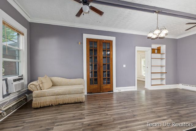 917 Jefferson Avenue, Grand Rapids, MI 49507