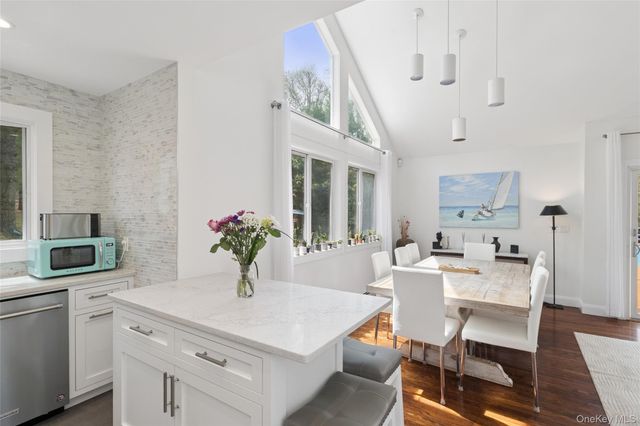 27 Ely Brook Road, East Hampton, NY 11937
