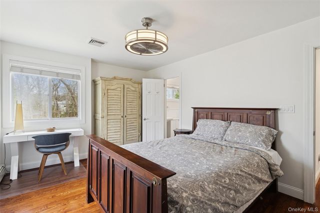 27 Ely Brook Road, East Hampton, NY 11937