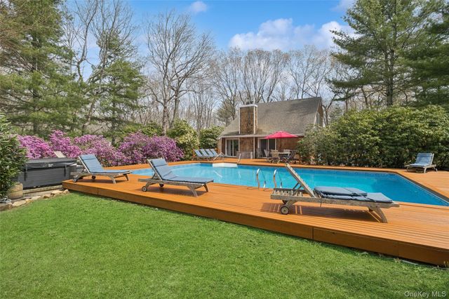 27 Ely Brook Road, East Hampton, NY 11937