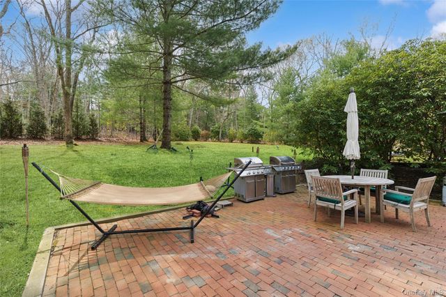 27 Ely Brook Road, East Hampton, NY 11937