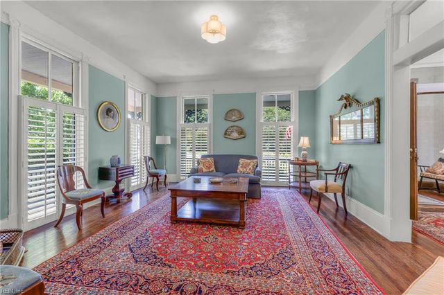 334 E Pembroke AVE, Hampton, VA 23669