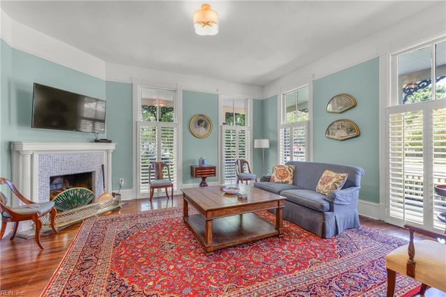 334 E Pembroke AVE, Hampton, VA 23669