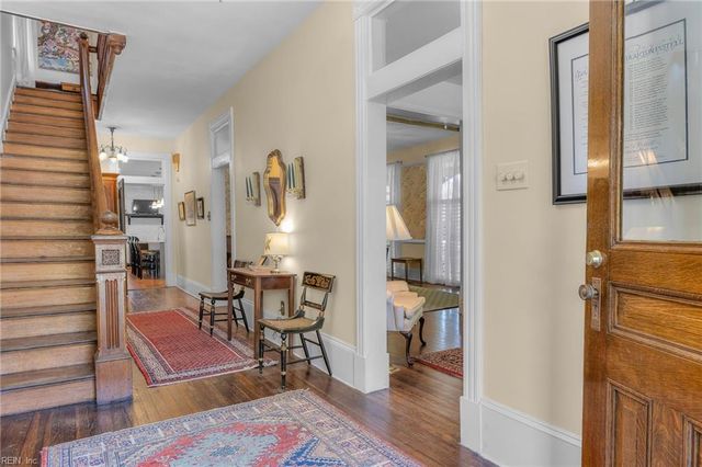 334 E Pembroke AVE, Hampton, VA 23669