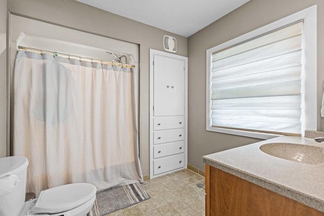 423 E HARRISON STREET, Appleton, WI 54915