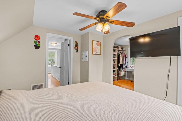423 E HARRISON STREET, Appleton, WI 54915
