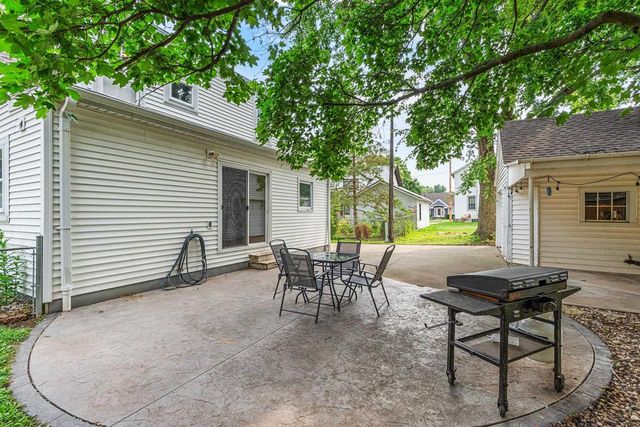 423 E HARRISON STREET, Appleton, WI 54915