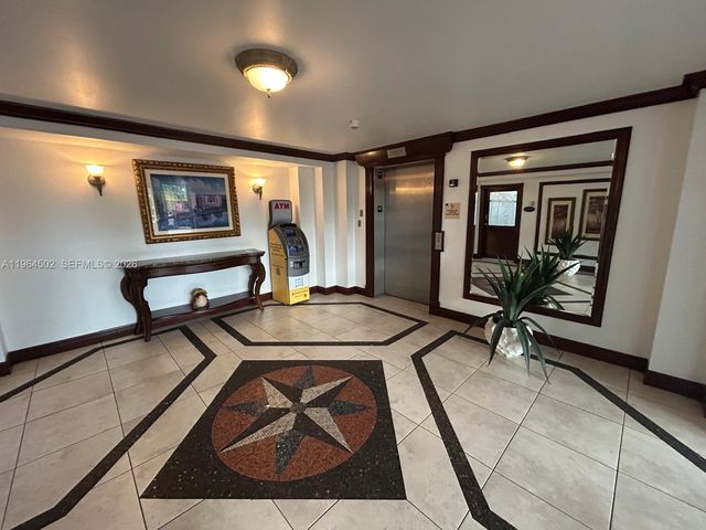 5077 NW 7th St 1012, Miami, FL 33126