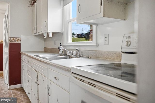204 NINTH AVE, Luray, VA 22835