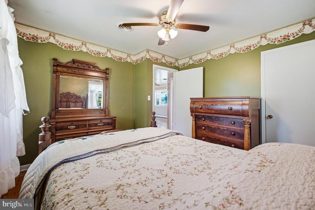 204 NINTH AVE, Luray, VA 22835
