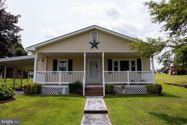 204 NINTH AVE, Luray, VA 22835
