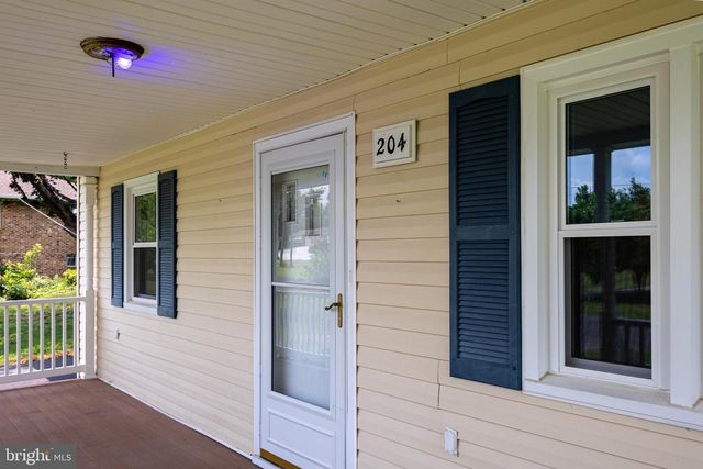 204 NINTH AVE, Luray, VA 22835