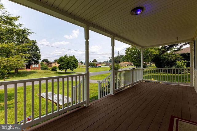 204 NINTH AVE, Luray, VA 22835