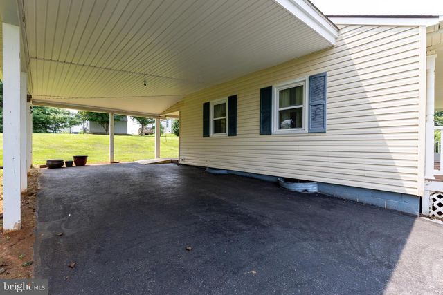 204 NINTH AVE, Luray, VA 22835