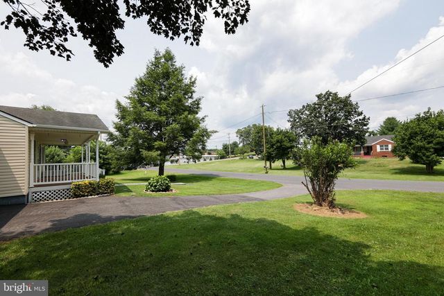 204 NINTH AVE, Luray, VA 22835