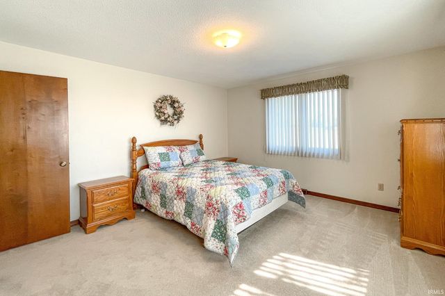 9002 Yoder Road, Yoder, IN 46798