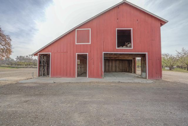 2854 Illinois Avenue, Corning, CA 96021