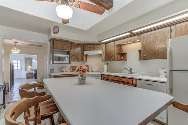 2854 Illinois Avenue, Corning, CA 96021