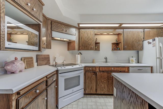 2854 Illinois Avenue, Corning, CA 96021