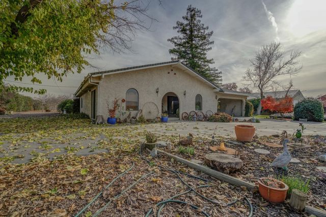 2854 Illinois Avenue, Corning, CA 96021