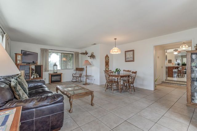 2854 Illinois Avenue, Corning, CA 96021