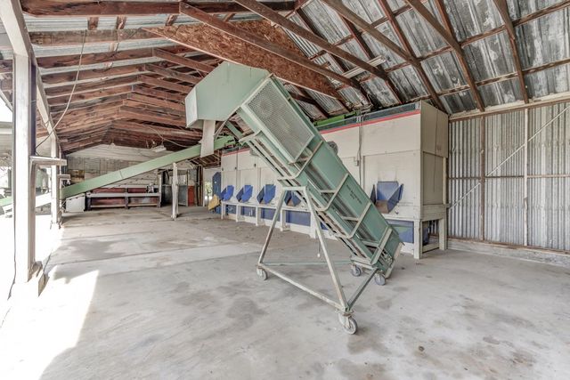 2854 Illinois Avenue, Corning, CA 96021