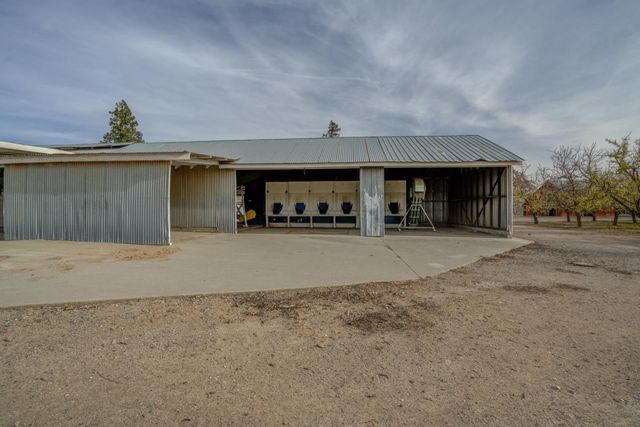 2854 Illinois Avenue, Corning, CA 96021