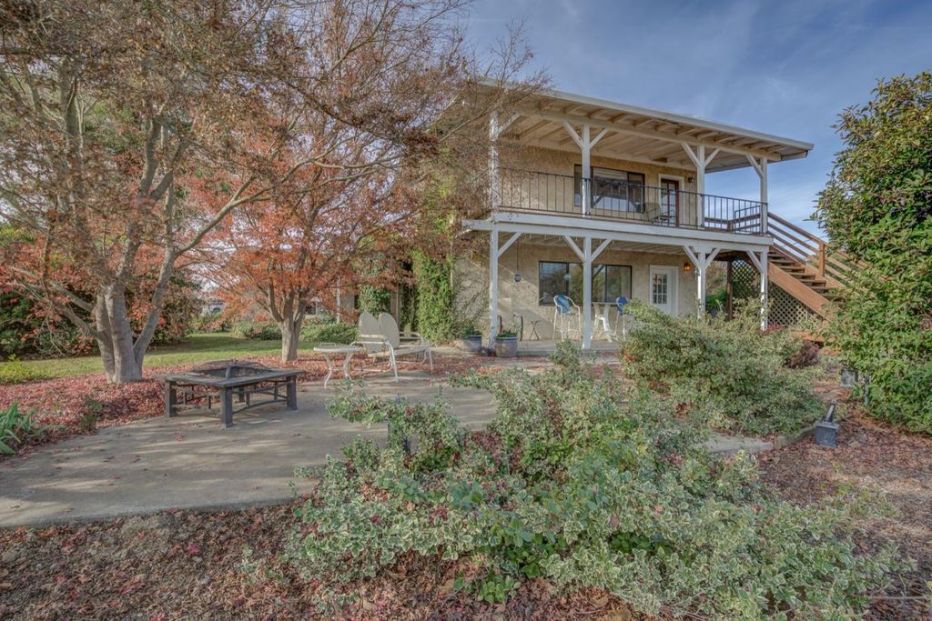 2854 Illinois Avenue, Corning, CA 96021