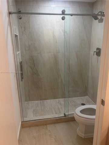 11992 NW 11th St 11992, Pembroke Pines, FL 33026