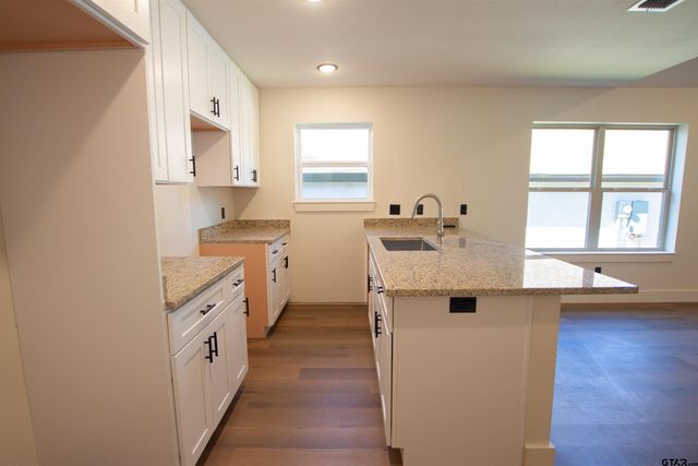 1108 Park St, Tyler, TX 75702