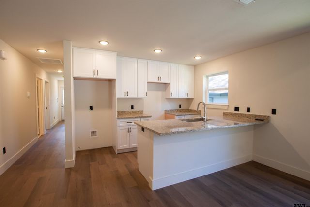 1108 Park St, Tyler, TX 75702