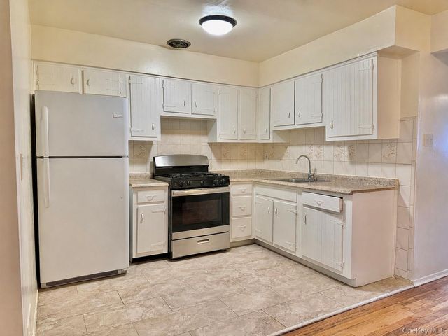 1958 Burke Avenue FL 2, Bronx, NY 10469