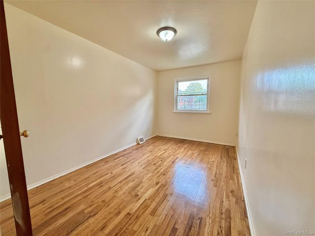 1958 Burke Avenue FL 2, Bronx, NY 10469