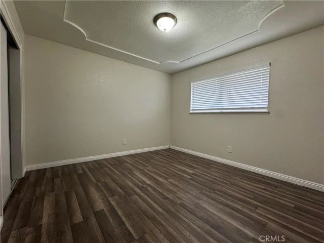 1600 W Robin Drive, Visalia, CA 93291