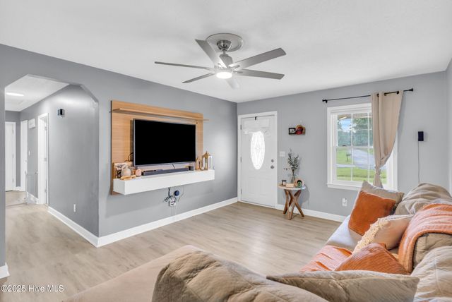 117 Linda Drive, Jacksonville, NC 28546