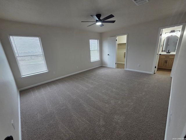 8002 CHESTNUT CAPE DR, Converse, TX 78109