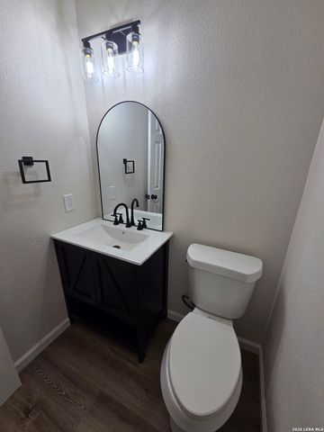 8002 CHESTNUT CAPE DR, Converse, TX 78109