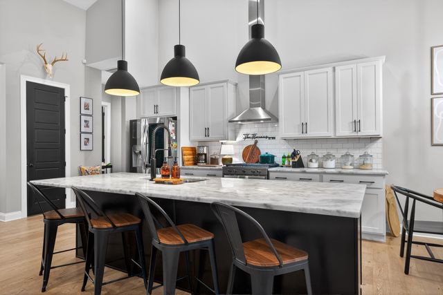 485 Mission Drive, Versailles, KY 40383