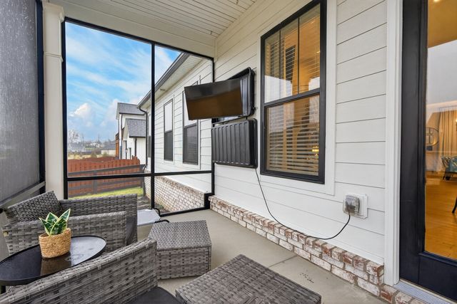 485 Mission Drive, Versailles, KY 40383