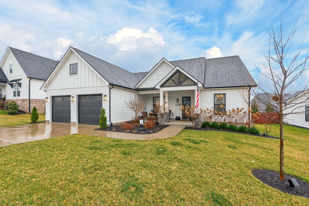 485 Mission Drive, Versailles, KY 40383